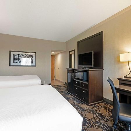 Best Western Plus Midwest Inn Омаха Экстерьер фото