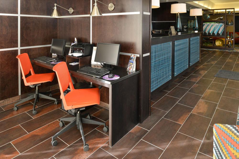 Best Western Plus Midwest Inn Омаха Экстерьер фото