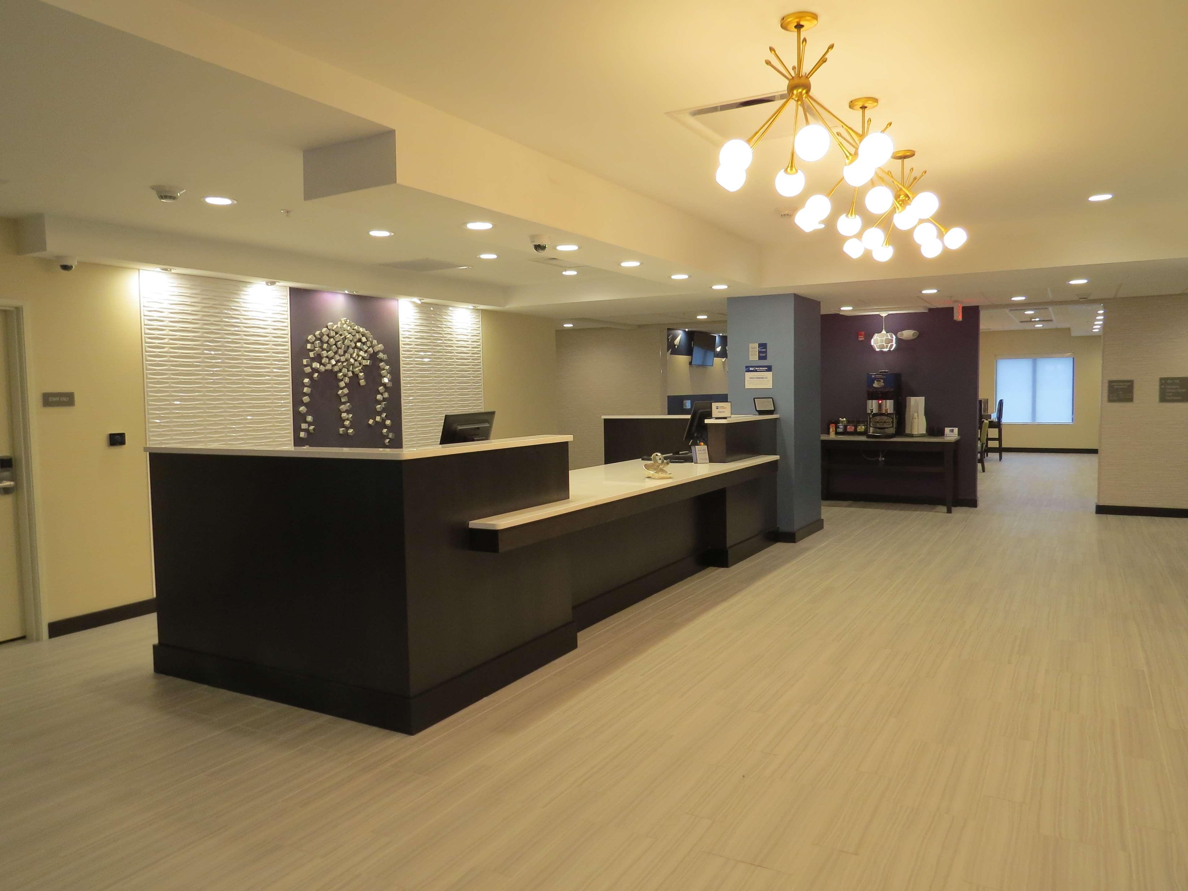 Best Western Plus Midwest Inn Омаха Экстерьер фото