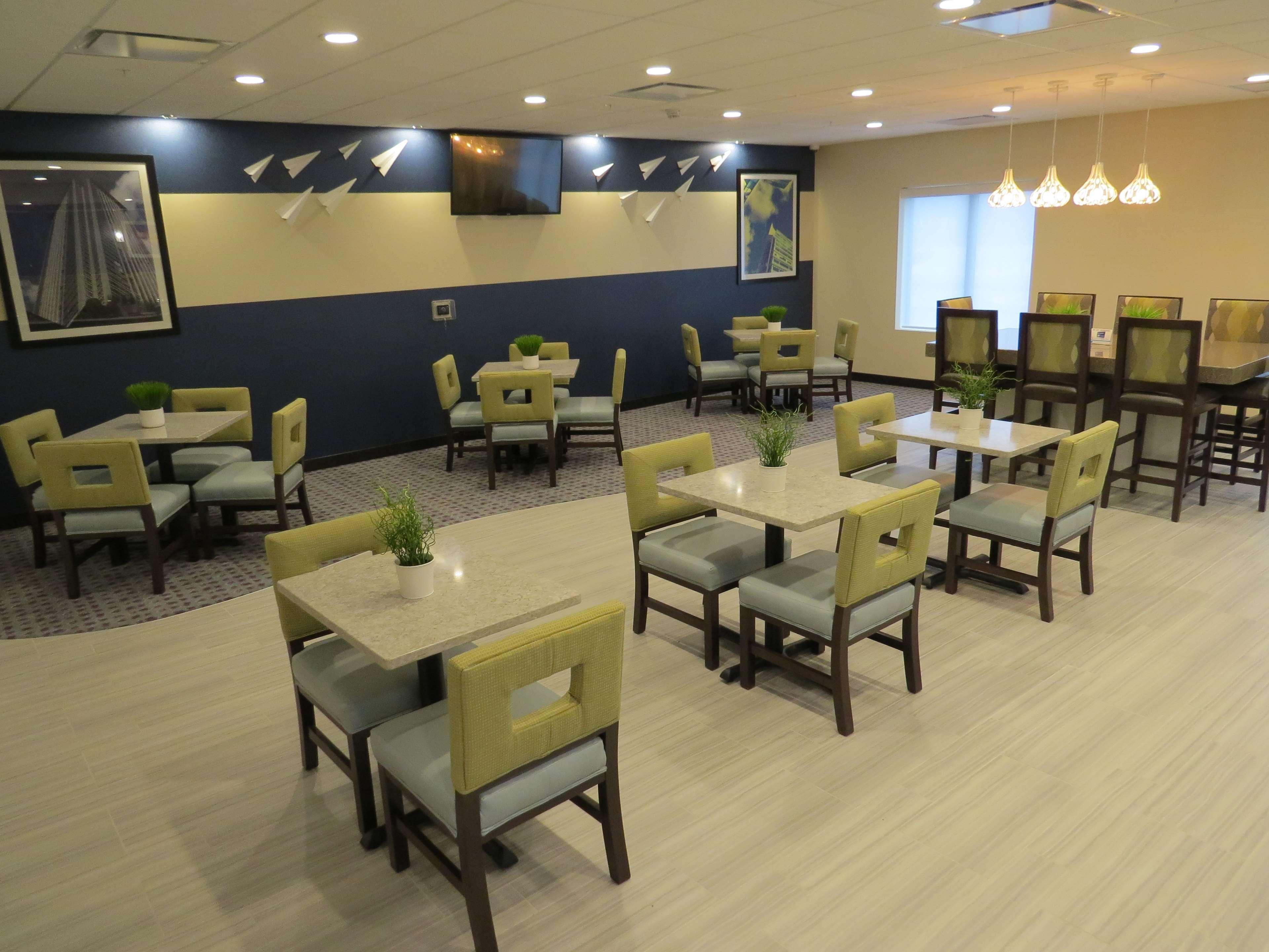 Best Western Plus Midwest Inn Омаха Экстерьер фото