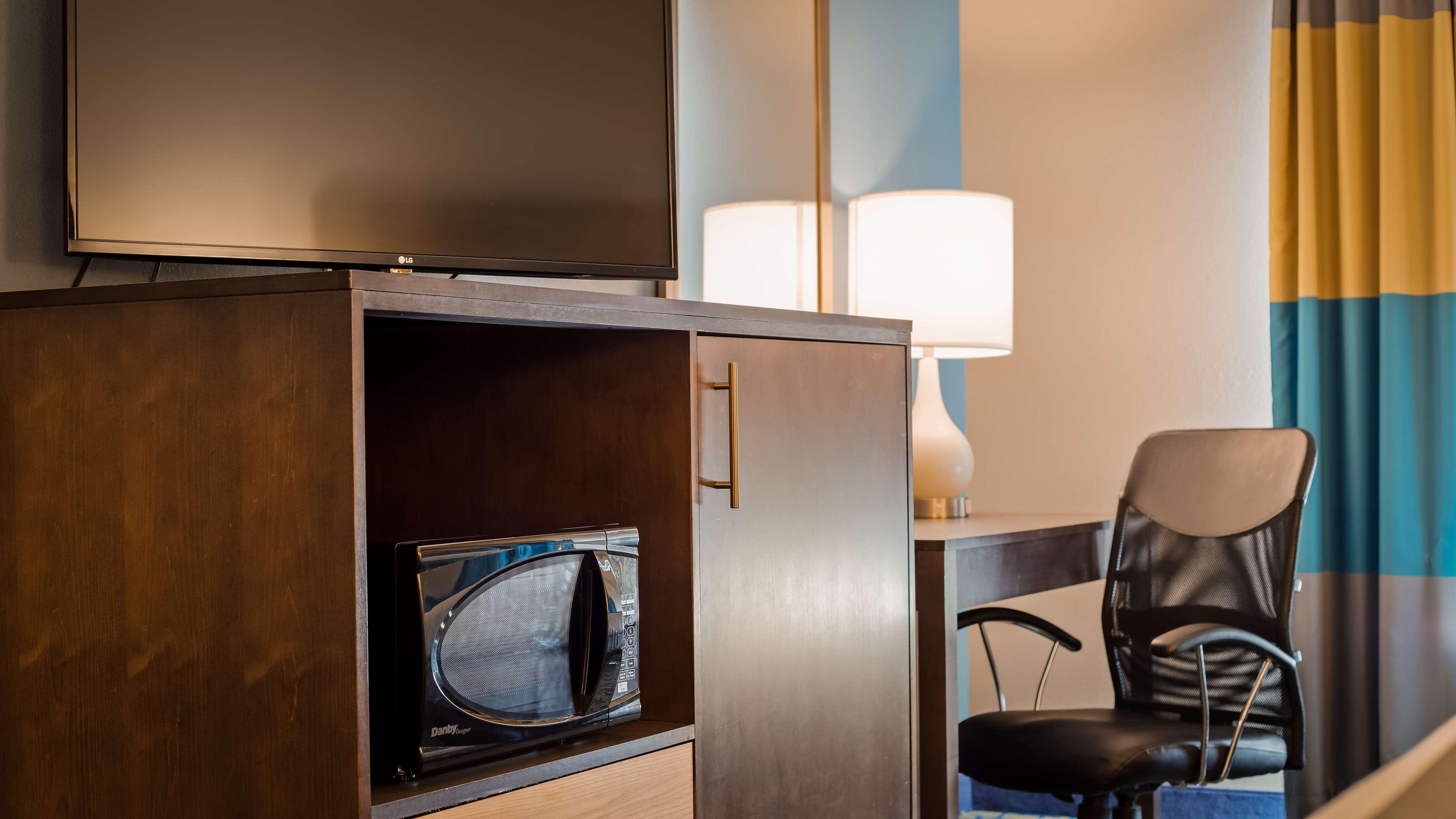 Best Western Plus Midwest Inn Омаха Экстерьер фото