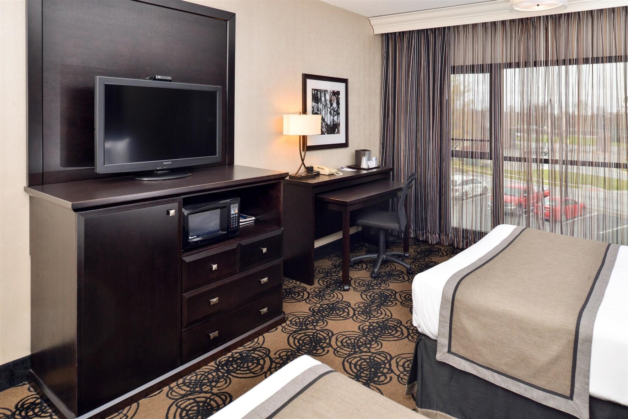 Best Western Plus Midwest Inn Омаха Экстерьер фото